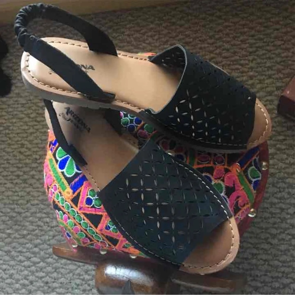 Black Sandals